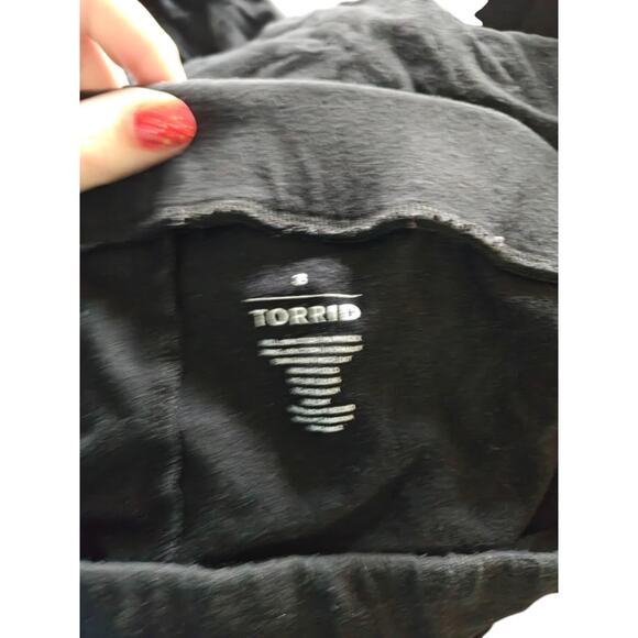 Torrid Slashed Merry Plaid Underlay Premium Leggings - Picture 2 of 2